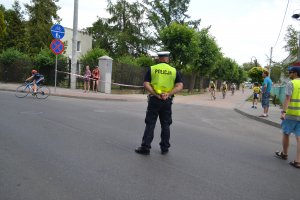 Policjanci zabezpieczali wyścig kolarski