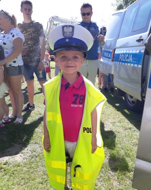 Policjanci na Dniu Dziecka